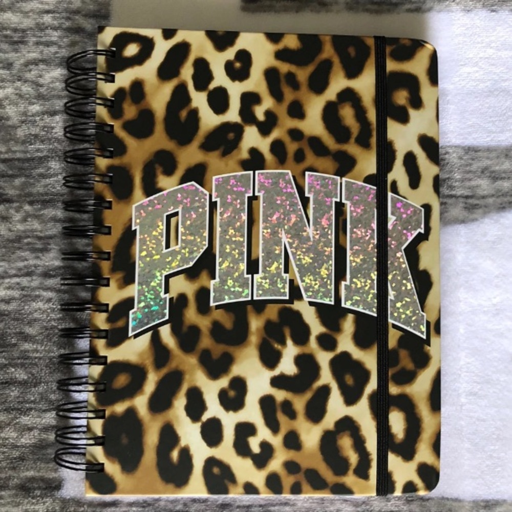NWT VS PINK BLING PLANNER